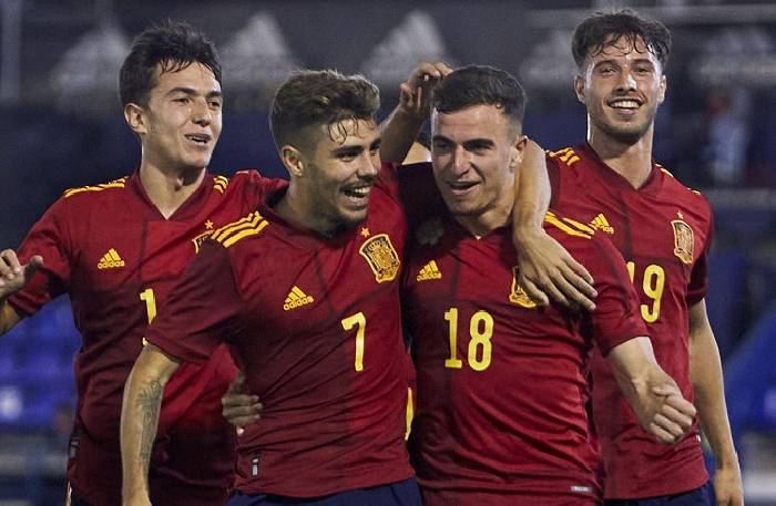 Soi k&egrave;o phạt g&oacute;c T&acirc;y Ban Nha vs Czech, 1h45 ng&agrave;y 13/6