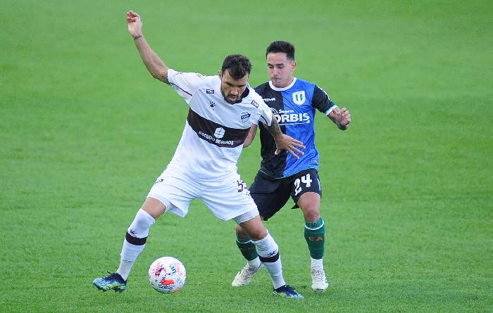 Soi k&egrave;o t&agrave;i xỉu Platense vs Banfield h&ocirc;m nay, 5h ng&agrave;y 13/8