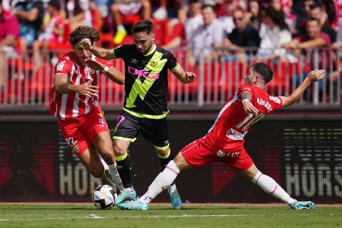 Soi k&egrave;o phạt g&oacute;c Almeria vs Rayo Vallecano, 0h30 ng&agrave;y 12/8