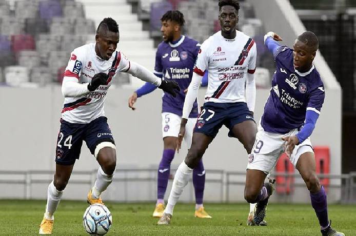 Ph&acirc;n t&iacute;ch k&egrave;o hiệp 1 Strasbourg vs Clermont, 18h ng&agrave;y 11/9