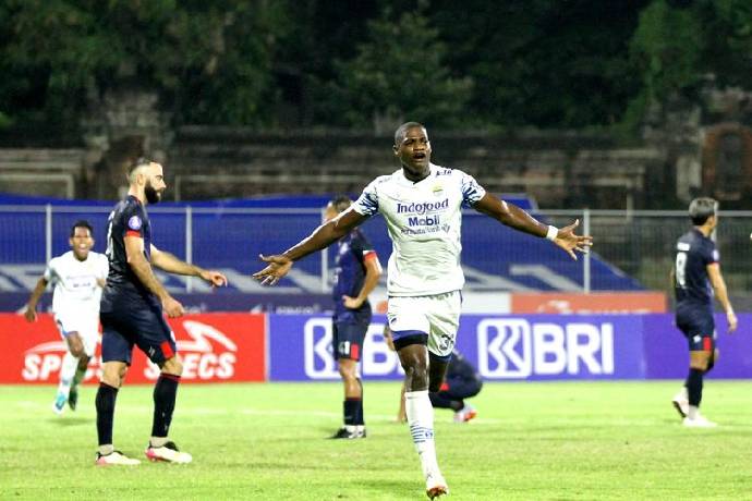 Soi k&egrave;o, dự đo&aacute;n Macao Arema vs Persib, 15h30 ng&agrave;y 11/9