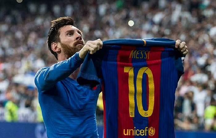T&acirc;n binh Barca: 'T&ocirc;i kh&ocirc;ng quan t&acirc;m tới &aacute;o số 10 của Messi'