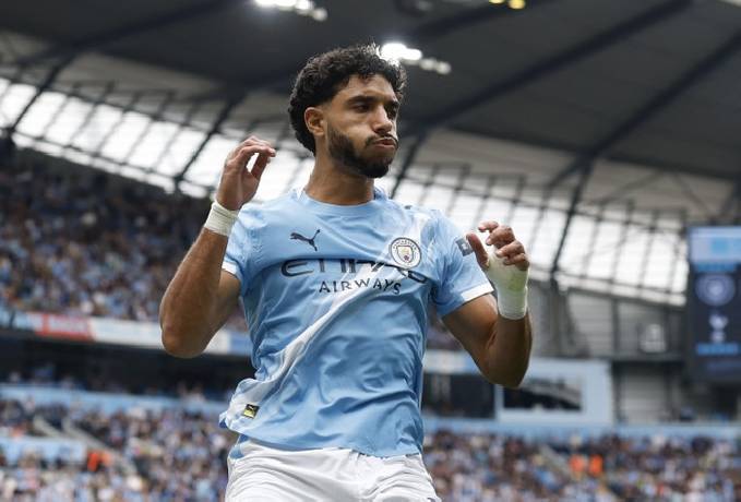 13 cầu thủ c&oacute; thể vắng mặt trong trận derby Manchester