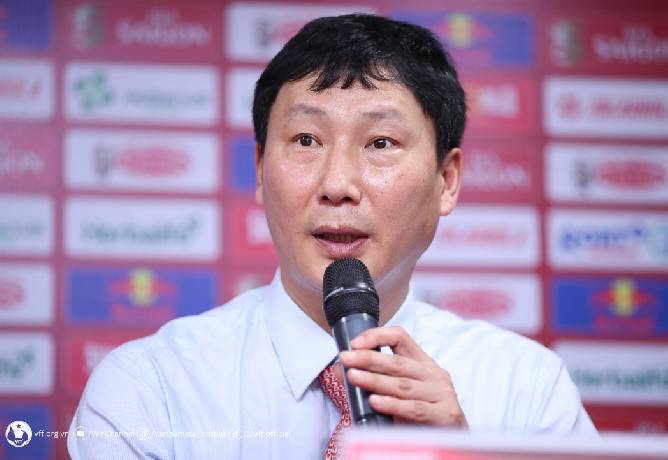 HLV Kim Sang Sik: &lsquo;Tuyển Việt Nam quyết thắng Ấn Độ&rsquo;