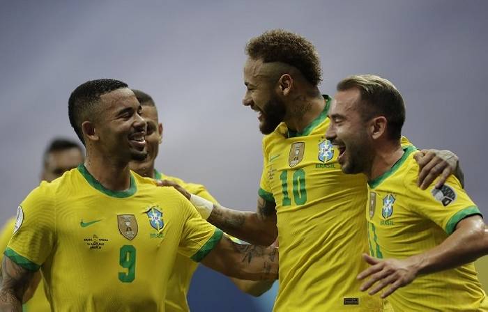 Soi k&egrave;o phạt g&oacute;c Brazil vs Colombia, 7h30 ng&agrave;y 12/11