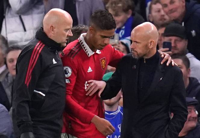 Sau Ronaldo, th&ecirc;m cựu sao Real bất m&atilde;n với Ten Hag