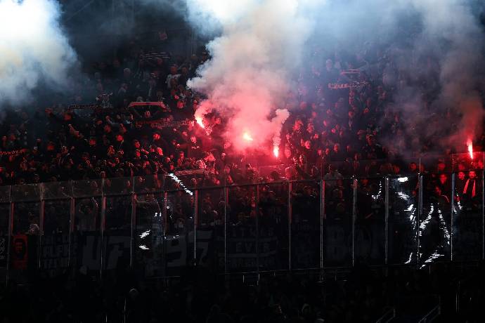 Barcelona đối diện &aacute;n phạt của UEFA