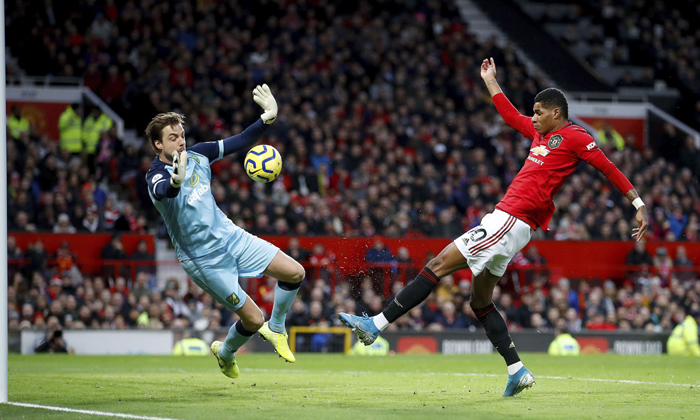 Marcus Rashford tỏa s&aacute;ng trong ng&agrave;y c&aacute;n mốc 200 trận cho MU