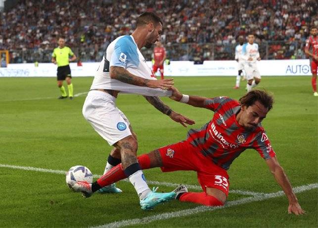 M&aacute;y t&iacute;nh dự đo&aacute;n b&oacute;ng đ&aacute; 13/1: Cremonese vs Monza