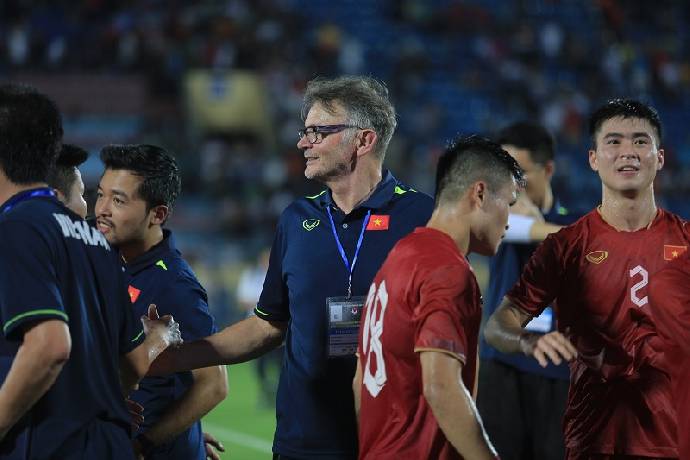 Chốt danh s&aacute;ch dự Asian Cup 2023, ĐT Việt Nam chia tay 4 cầu thủ, giữ h&agrave;ng ph&ograve;ng ngự