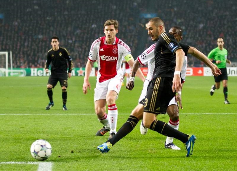Dự đo&aacute;n Ajax vs Real Madrid (3h 14/2) bởi chuy&ecirc;n gia, người nổi tiếng