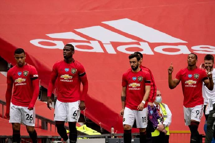 Bốc thăm tứ kết C&uacute;p FA: MU, Man City gặp 'đối cứng'