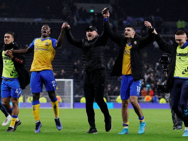 Đội h&igrave;nh ra s&acirc;n ch&iacute;nh thức MU vs Southampton, 19h30 ng&agrave;y 12/2