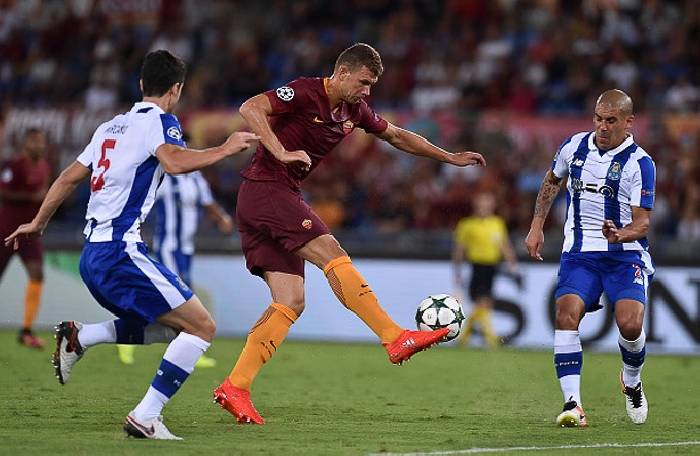 Si&ecirc;u m&aacute;y t&iacute;nh dự đo&aacute;n Porto vs AS Roma, 3h00 ng&agrave;y 14/2