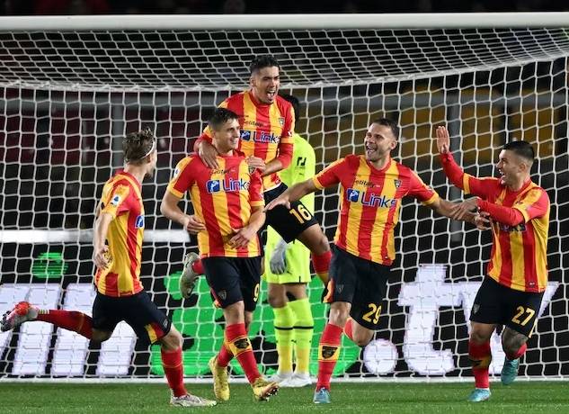 Đội h&igrave;nh ra s&acirc;n ch&iacute;nh thức Lecce vs Torino, 18h30 ng&agrave;y 12/3