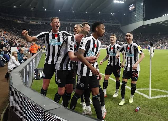 Đội h&igrave;nh ra s&acirc;n ch&iacute;nh thức Newcastle vs Wolves, 23h30 ng&agrave;y 12/3 (cập nhật)
