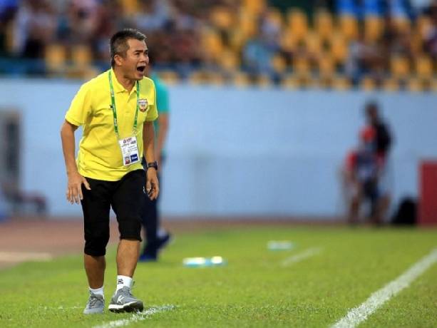 HLV Phạm Minh Đức v&agrave; Hồng Lĩnh H&agrave; Tĩnh &lsquo;đường ai nấy đi'