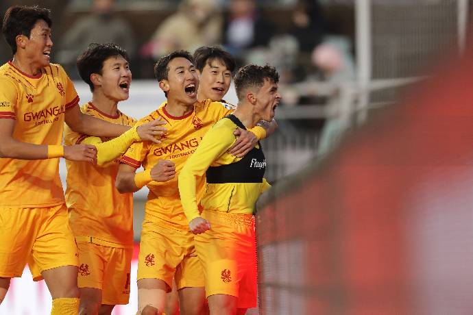 Nhận định, soi k&egrave;o Jeonbuk Hyundai Motors với Gwangju Football Club,12h00 ng&agrave;y 13/4: Chiến thắng đầu ti&ecirc;n