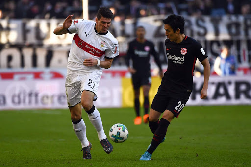 Eintracht Frankfurt vs M'gladbach, 23h30 ng&agrave;y 16/5: Dồn sức đua trụ hạng