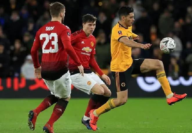 Soi k&egrave;o phạt g&oacute;c MU vs Wolves, 21h00 ng&agrave;y 13/5