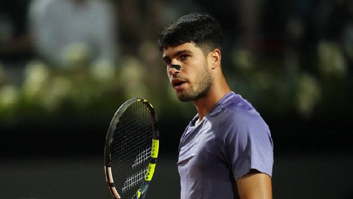 Alcaraz v&agrave; Zverev gi&agrave;nh v&eacute; v&agrave;o v&ograve;ng 4 Rome Masters 2025