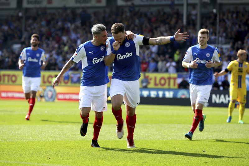 Nhận định Holstein Kiel vs SV Wehen Wiesbaden, 18h00 ng&agrave;y 13/6