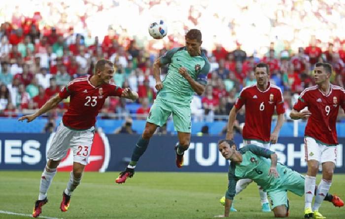 Soi k&egrave;o phạt g&oacute;c Hungary vs Bồ Đ&agrave;o Nha, 23h ng&agrave;y 15/6