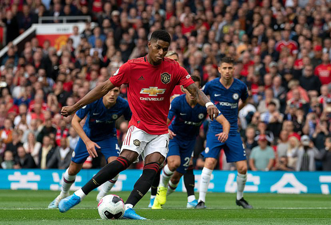 Ch&ugrave;m ảnh MU đại thắng Chelsea: Ole dẫn b&agrave;n Lampard