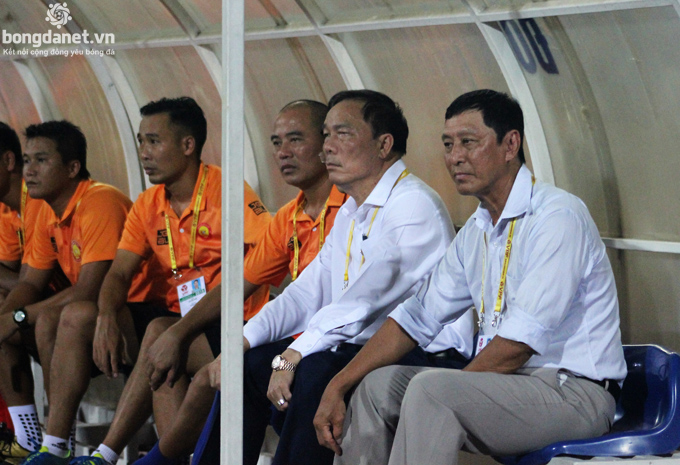 Thanh H&oacute;a ch&igrave;m s&acirc;u, HLV Bảo 'khoằm' nhận tr&aacute;ch nhiệm