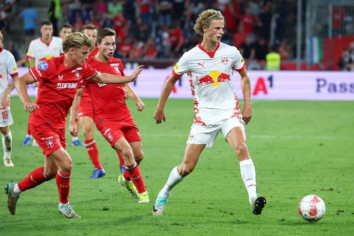 Si&ecirc;u m&aacute;y t&iacute;nh dự đo&aacute;n Twente vs Red Bull Salzburg, 00h00 ng&agrave;y 14/8