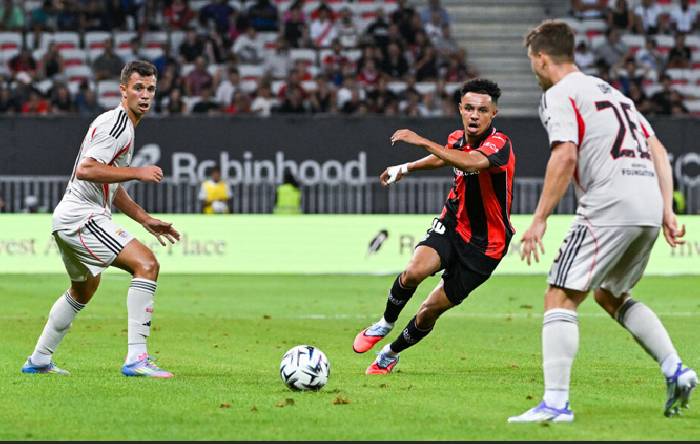 Soi k&egrave;o phạt g&oacute;c Benfica vs Nice, 02h00 ng&agrave;y 13/8