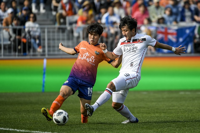 Nhận định Gangwon vs Pohang Steelers, 17h00 ng&agrave;y 13/9