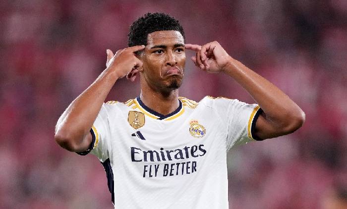 Kh&ocirc;ng nhịn được cười với khoảnh khắc 'g&acirc;y l&uacute;' của Bellingham