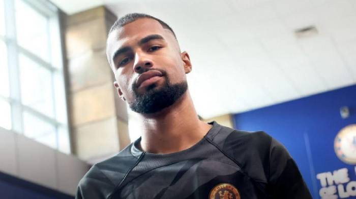 Kh&ocirc;ng y&ecirc;n t&acirc;m với Sanchez, Chelsea chốt tiếp thủ m&ocirc;n 'h&agrave;ng tuyển'