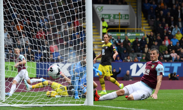 Nhận định Southampton vs Burnley, 19h30 ng&agrave;y 15/2