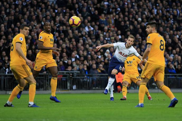 Soi k&egrave;o phạt g&oacute;c Tottenham vs Wolves, 21h00 ng&agrave;y 13/2
