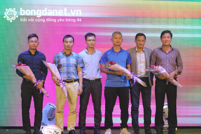 H&agrave; Nội xuất hiện k&ecirc;nh thương mại điện tử đầu ti&ecirc;n cho b&oacute;ng đ&aacute; phủi