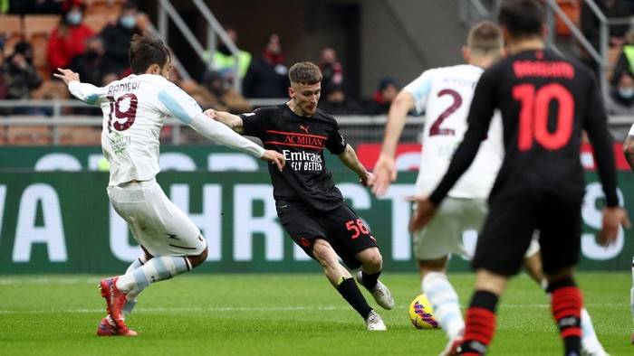 Ph&acirc;n t&iacute;ch k&egrave;o hiệp 1 AC Milan vs Salernitana, 2h45 ng&agrave;y 14/3