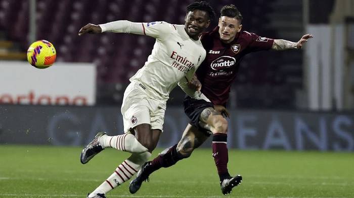 Soi k&egrave;o phạt g&oacute;c AC Milan vs Salernitana, 2h45 ng&agrave;y 14/3