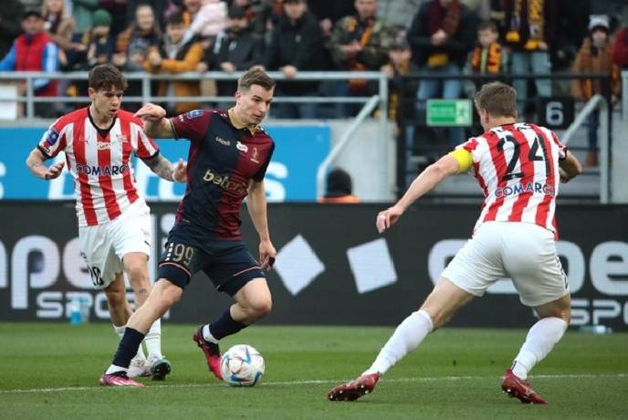 Nhận định, soi k&egrave;o Pogon Szczecin vs Cracovia Krakow, 2h30 ng&agrave;y 15/3: Lợi thế s&acirc;n nh&agrave;