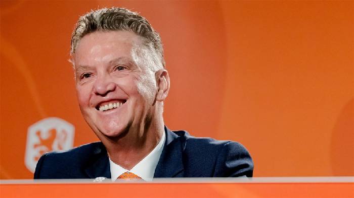 HLV Van Gaal tuy&ecirc;n bố đ&atilde; chiến thắng căn bệnh ung thư