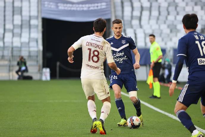 M&aacute;y t&iacute;nh dự đo&aacute;n b&oacute;ng đ&aacute; 15/4: Metz vs Bordeaux
