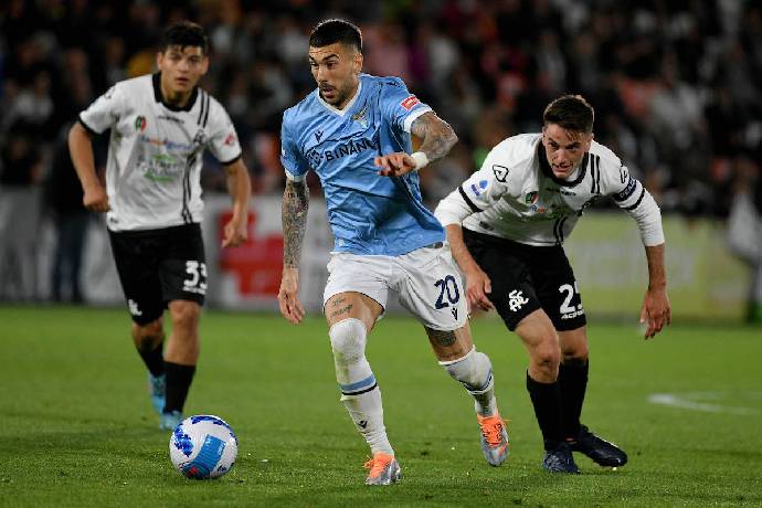 Soi k&egrave;o phạt g&oacute;c Spezia vs Lazio, 01h45 ng&agrave;y 15/4