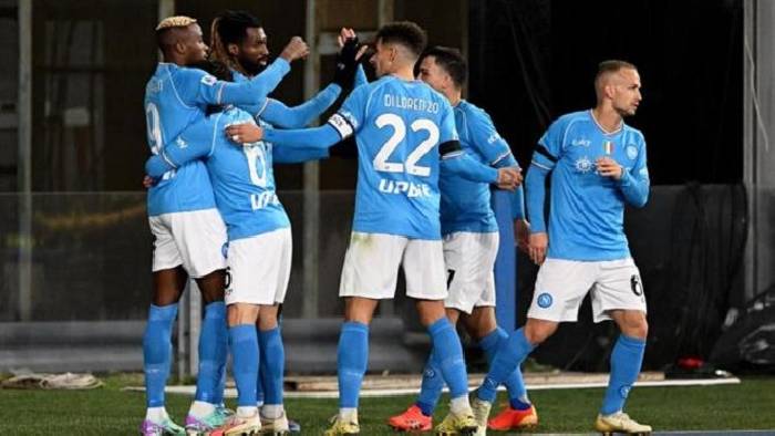 Soi k&egrave;o phạt g&oacute;c Napoli với Frosinone, 17h30 ng&agrave;y 14/4
