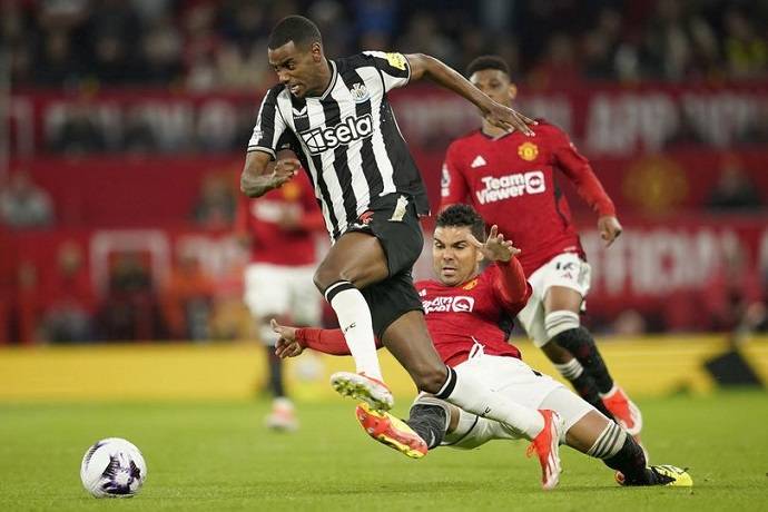 Nhận định, soi k&egrave;o Newcastle vs MU, 22h30 ng&agrave;y 13/4: Quay lại Top 4