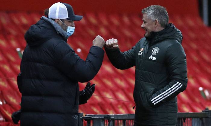 Juergen Klopp b&ecirc;nh Solsa chằm chặp trước đại chiến MU vs Liverpool