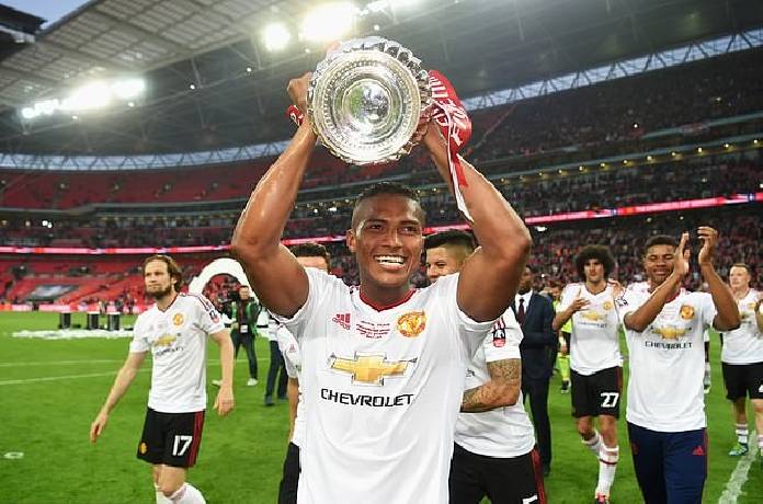 Số 7 đặc biệt của MU ch&iacute;nh thức treo gi&agrave;y