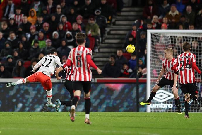 Soi k&egrave;o phạt g&oacute;c Brentford vs West Ham, 20h00 ng&agrave;y 14/5