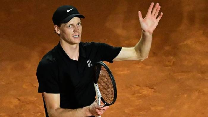 Đối thủ chấn thương, Sinner dễ d&agrave;ng v&agrave;o v&ograve;ng 4 Rome Masters 2025