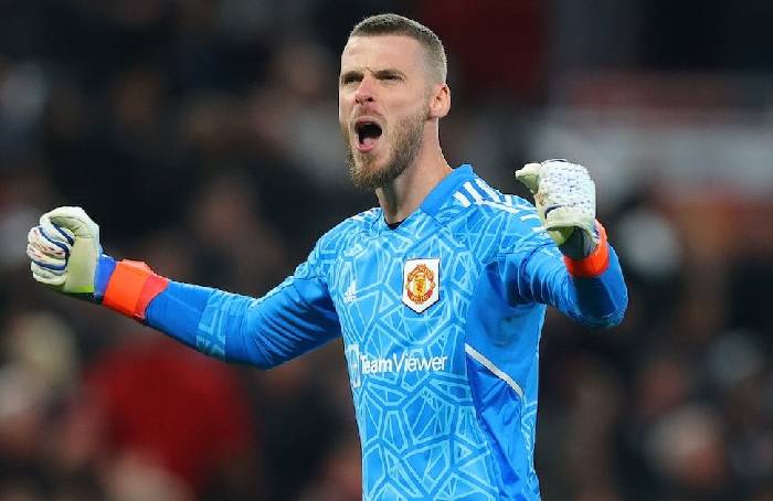 De Gea trở lại Anh để kho&aacute;c &aacute;o g&atilde; khổng lồ Premier League